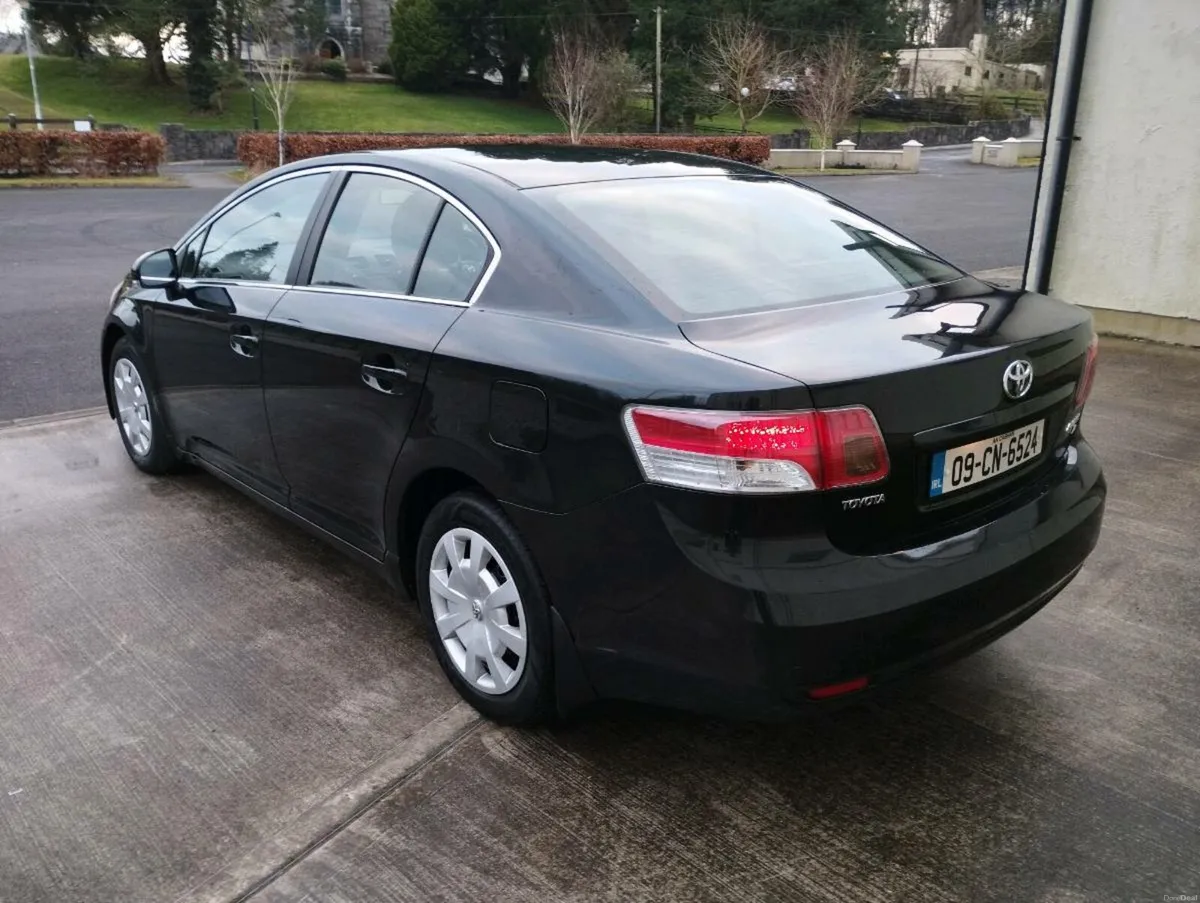 Toyota Avensis - Image 4