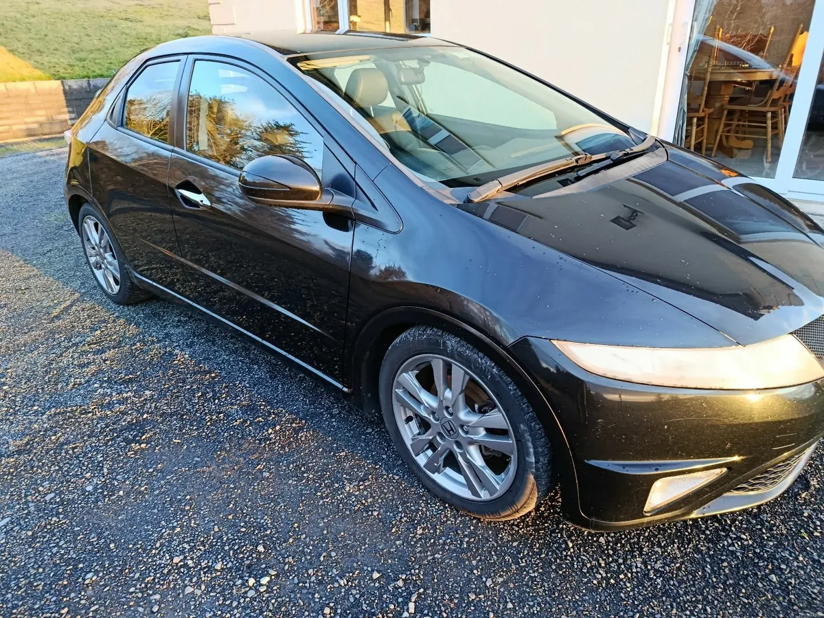 Honda Civic 2011 - Image 3