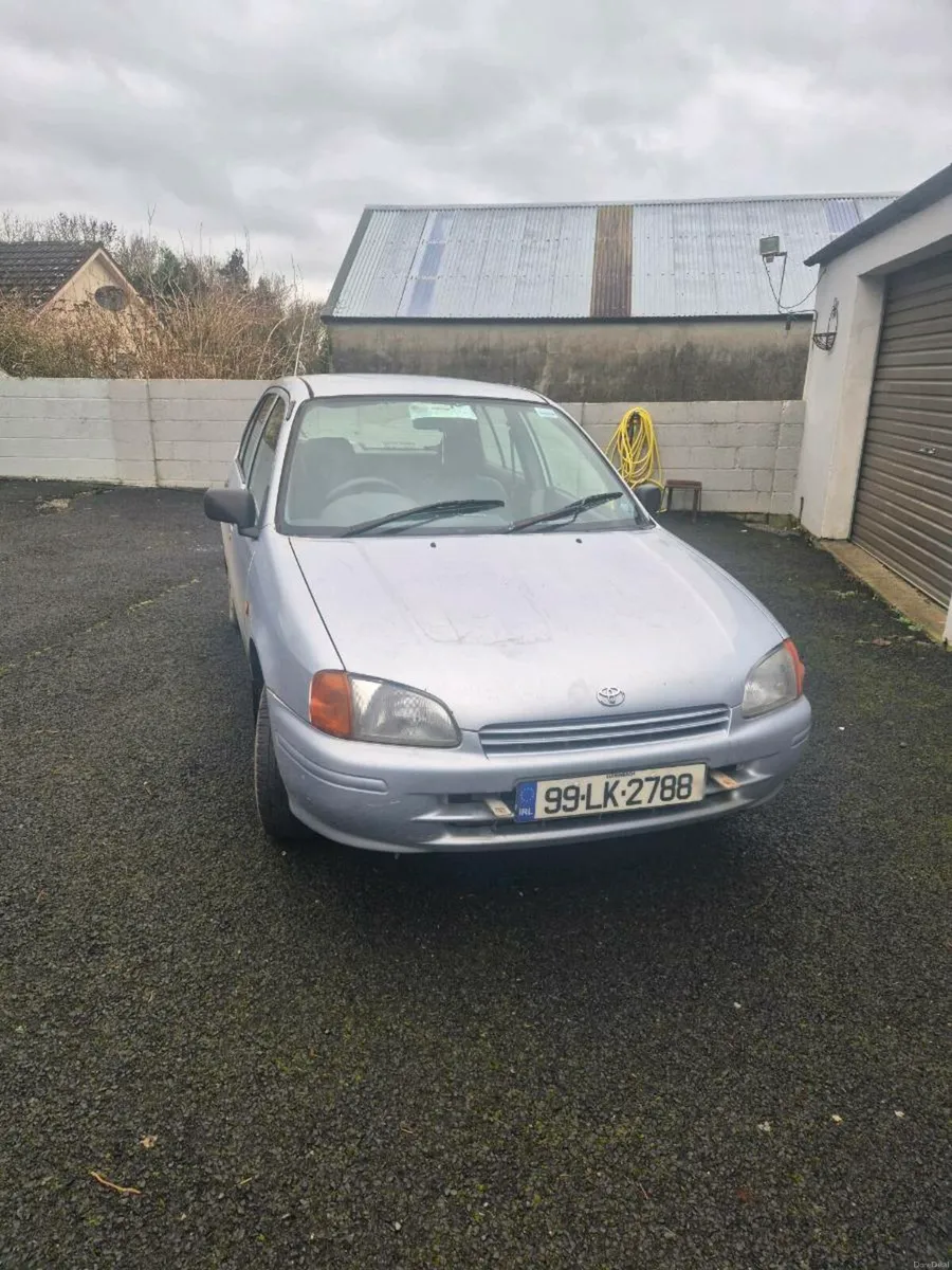 Toyota Starlet 1999 - Image 1