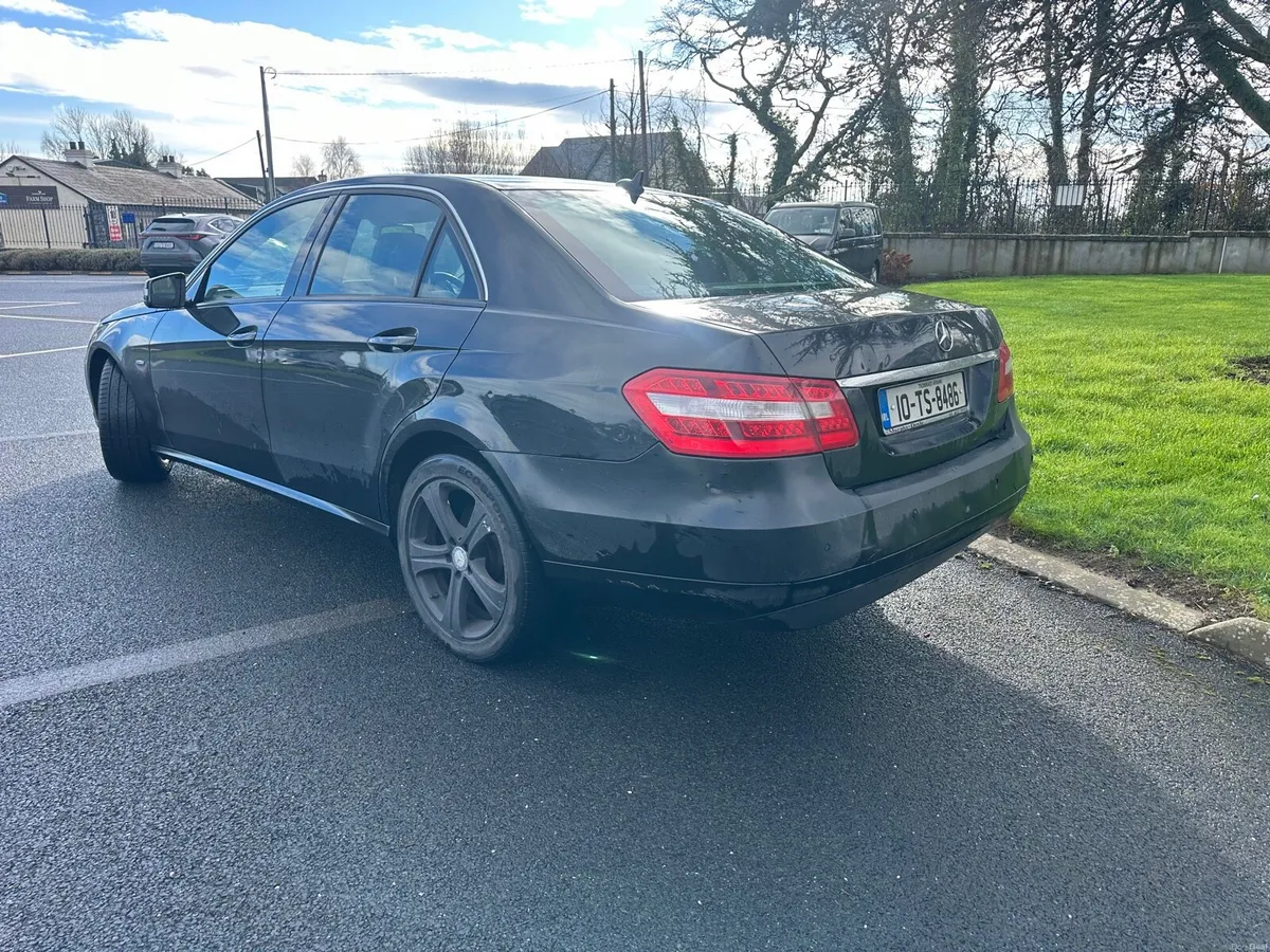 Mercedes E class - Image 4