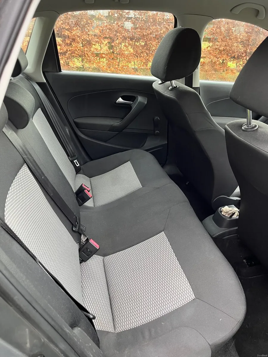 Volkswagen Polo 2010 - Image 4