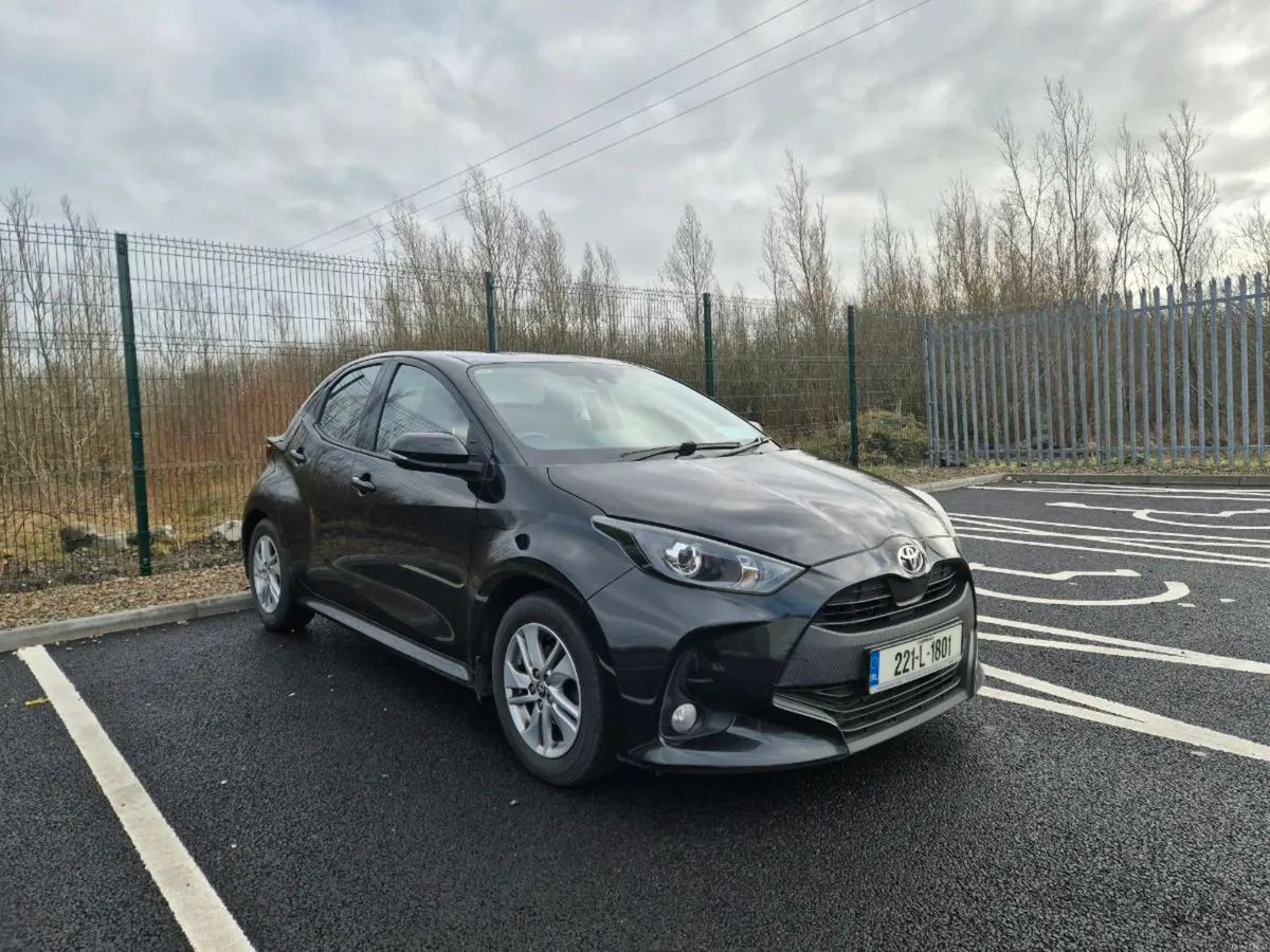 2022 Toyota Yaris 1.0 - Image 1