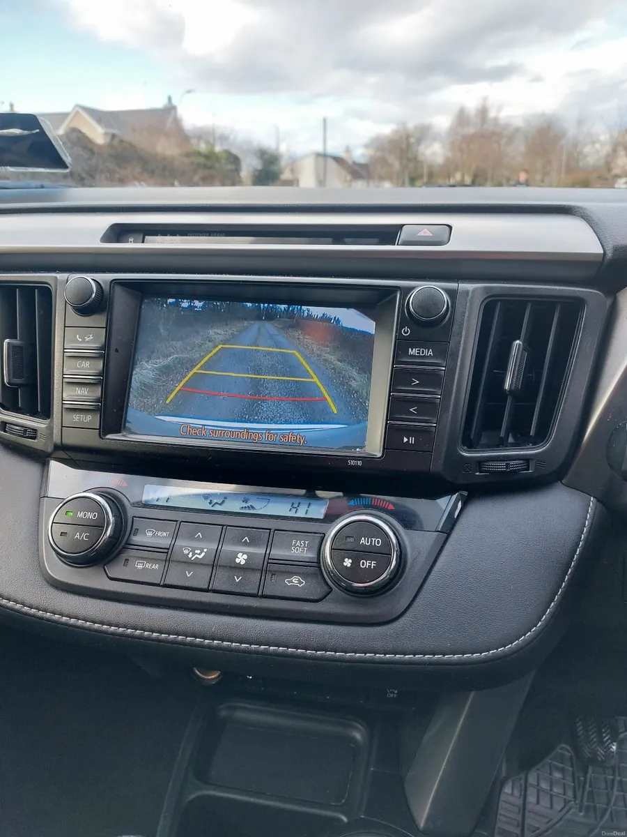 Toyota RAV4 - Image 2