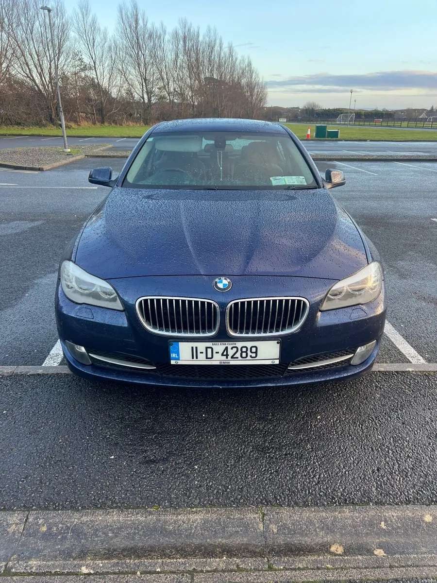 BMW 5-Series 2011 - Image 4