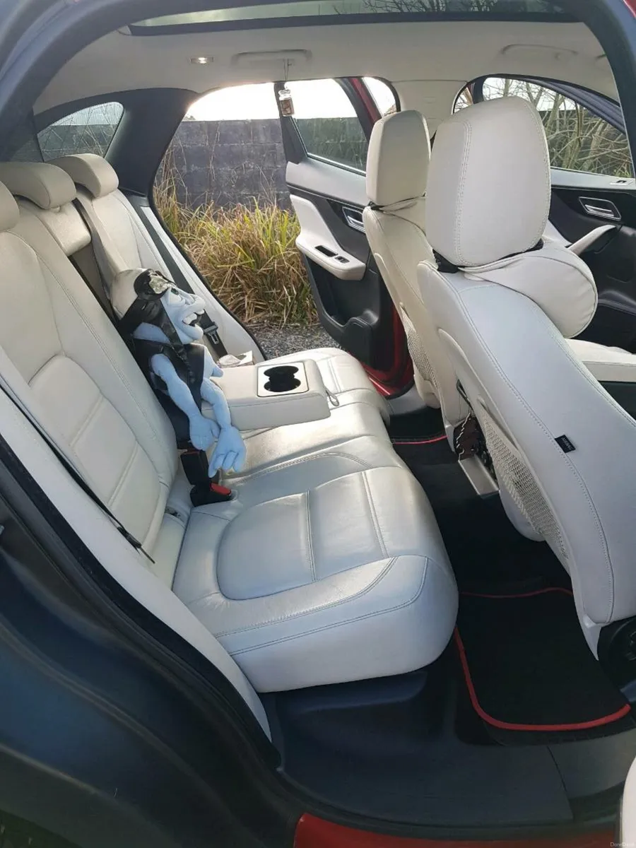 Super Luxury Premium SUV JAGUAR. - Image 4