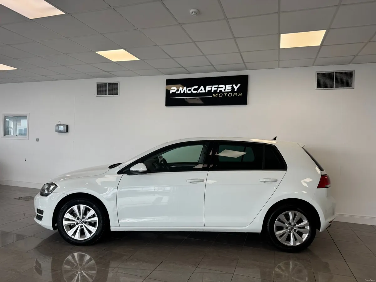 2016 VOLKSWAGEN GOLF 1.2 TSI COMFORTLINE AUTO DSG - Image 2