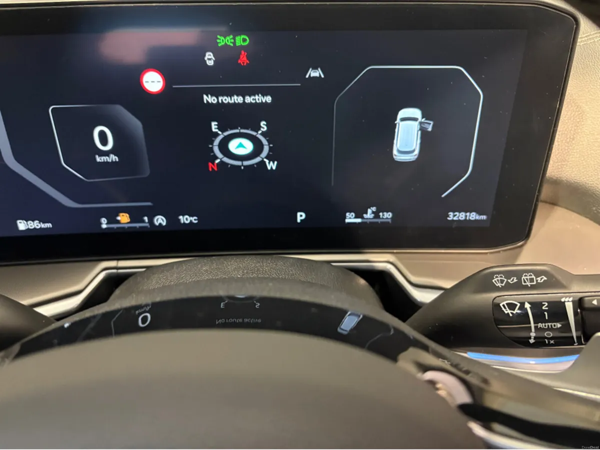 Kia Sorento MASSIVE SPEC - DIESEL - 7 SEATS - LEAT - Image 4