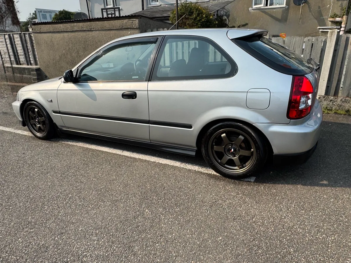 Honda Civic EJ9 - 1.4i - Image 2