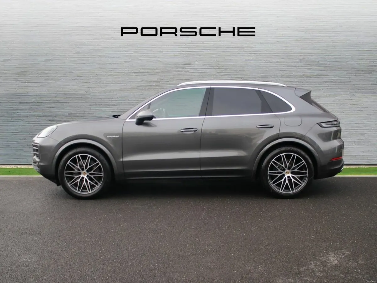 Porsche Cayenne E-Hybrid - Image 4