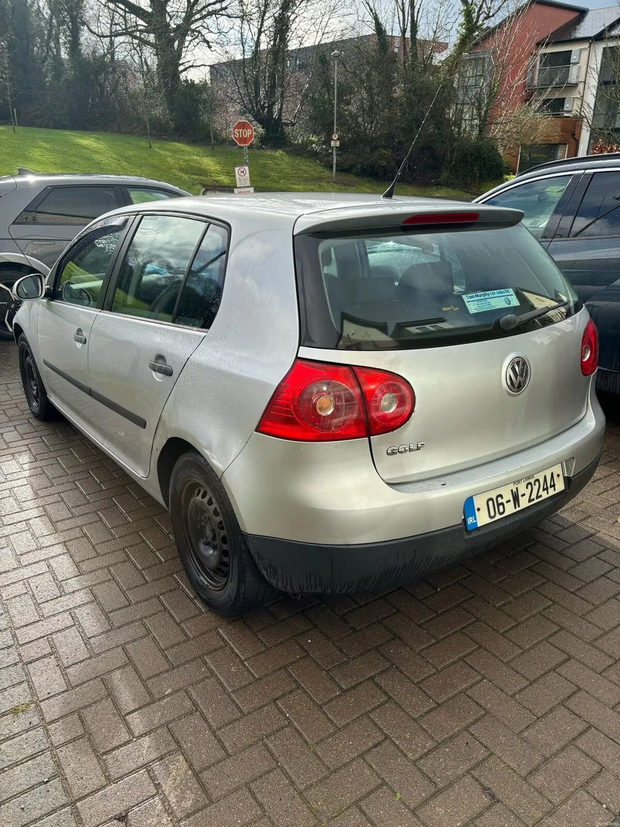 Volkswagen Golf Mk 5 - Image 3