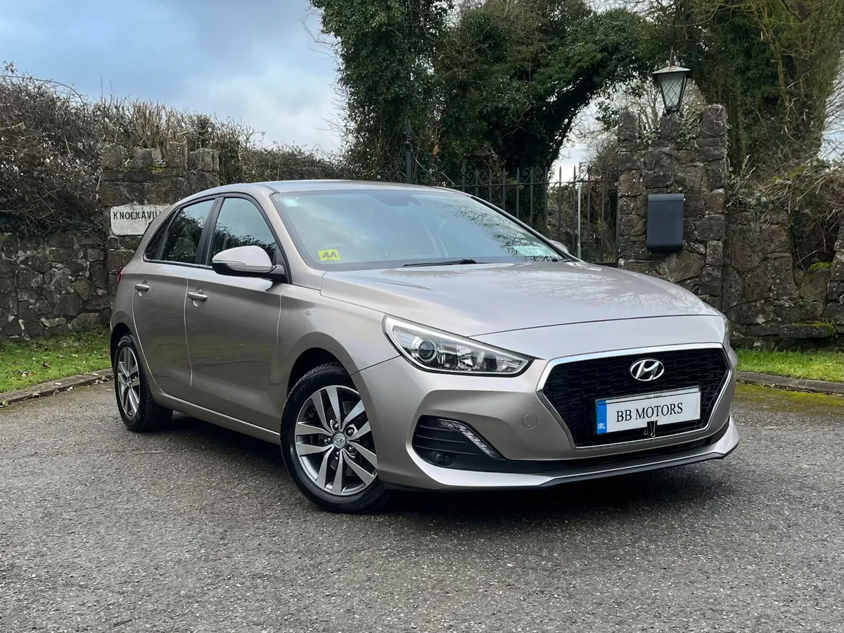 Hyundai i30 1.6 Diesel Deluxe - Image 2