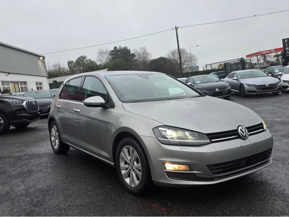 Volkswagen Golf 1.2 TSI CARPLAY - ANDROID AUTO - - Image 2