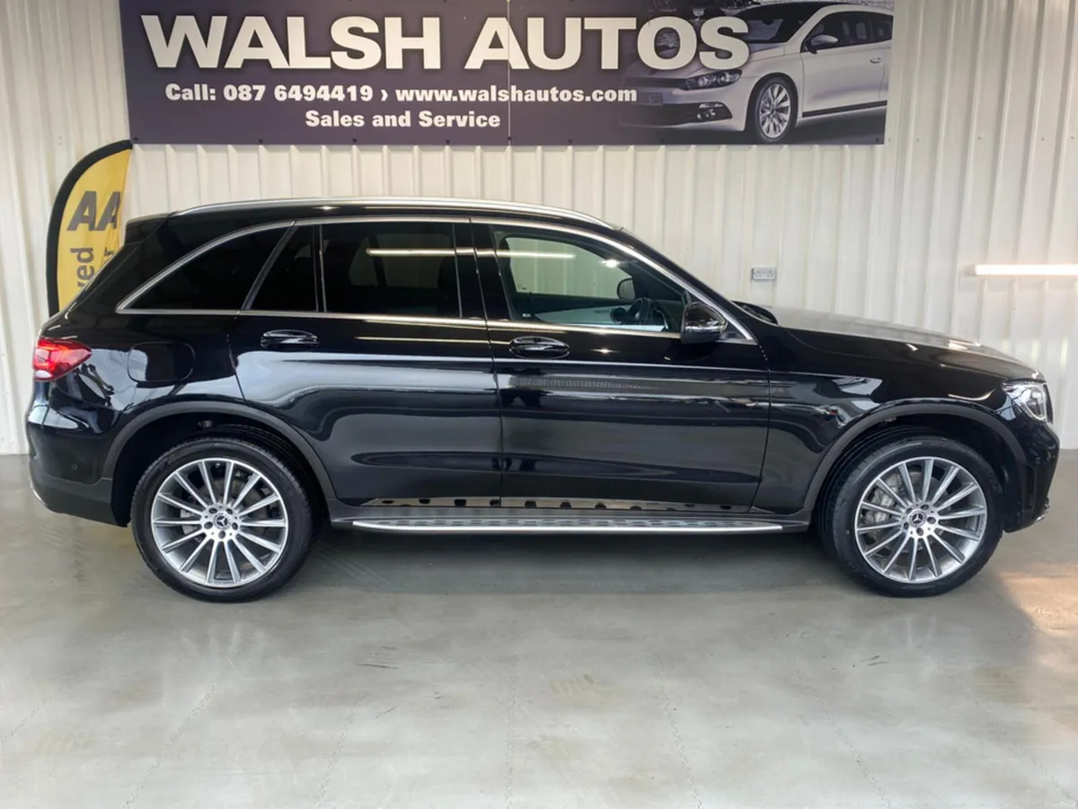 Mercedes-Benz GLC 300 AMG LINE PREMIUM DE 4MATIC - Image 4