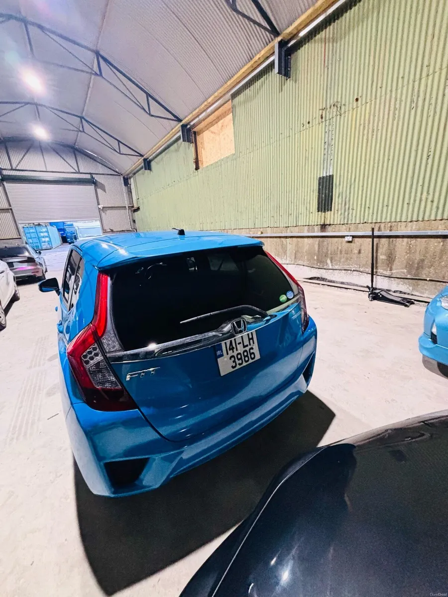 Honda Fit Hybrid - Image 3