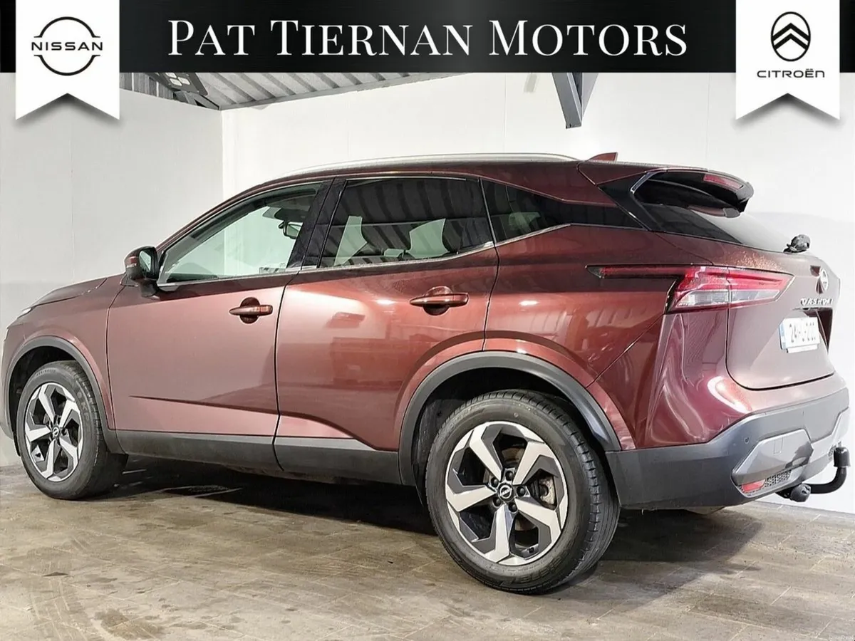 Nissan Qashqai 1.3 SV PREMIUM - Image 2