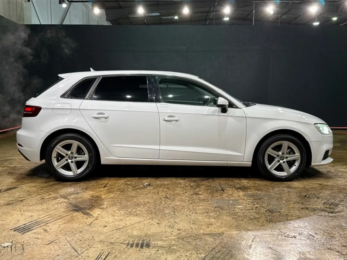 Audi A3 1.4 TFSI - FACTORY ALLOYS - REVERSE CAMERA - Image 3