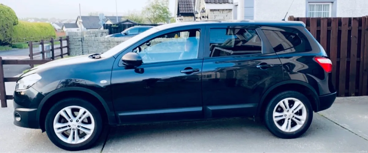 nissan qashqai +2 ***low miles*** - Image 1