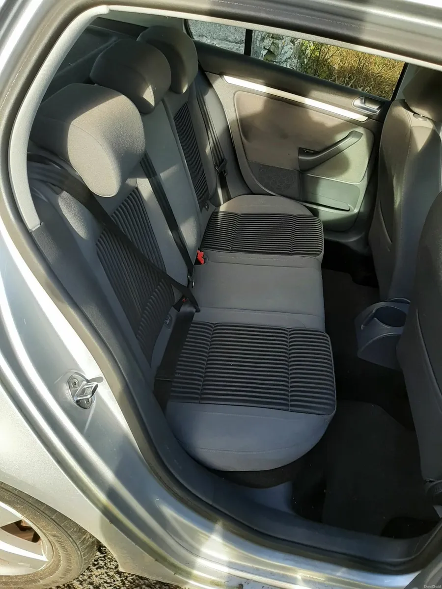 Volkswagen Golf 2007 - Image 2