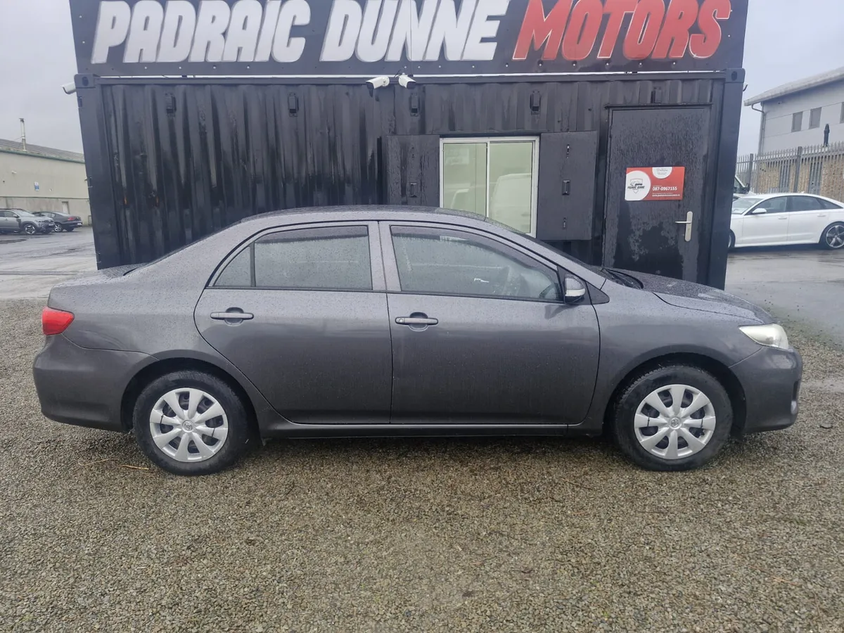 Toyota Corolla Low KMs 1.3 - Image 4