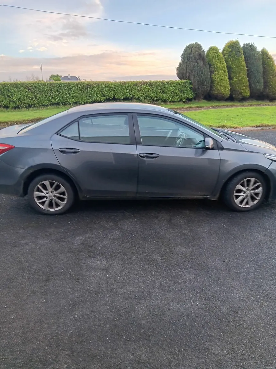 Toyota Corolla 2014 - Image 1