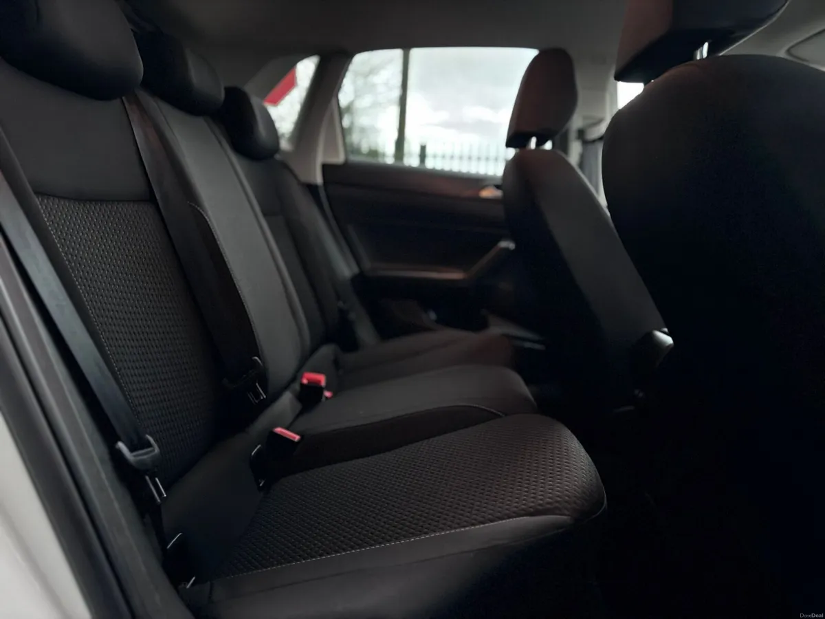 2018 Volkswagen Polo Automatic - Image 4