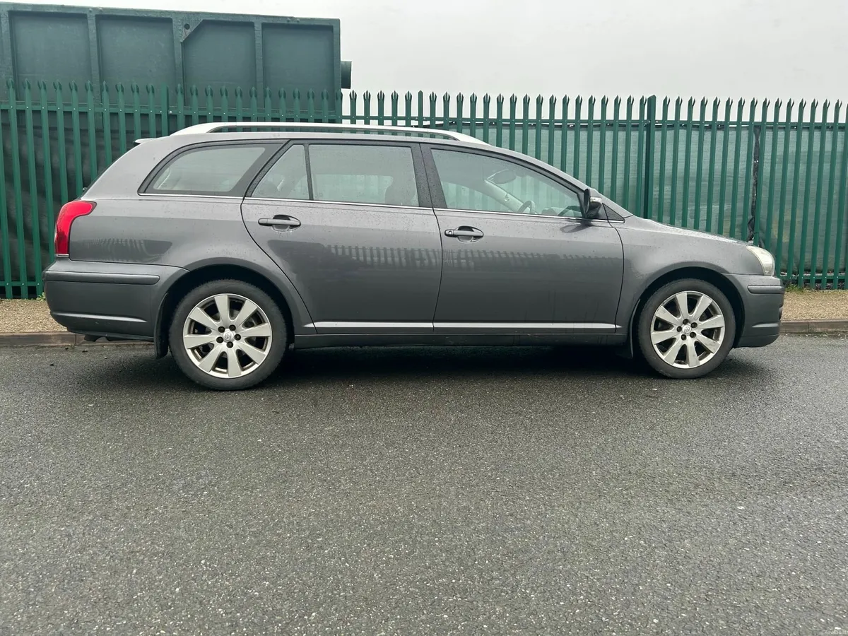 Toyota Avensis Wagon  T250  2.0 D-4D 93KW - Image 1