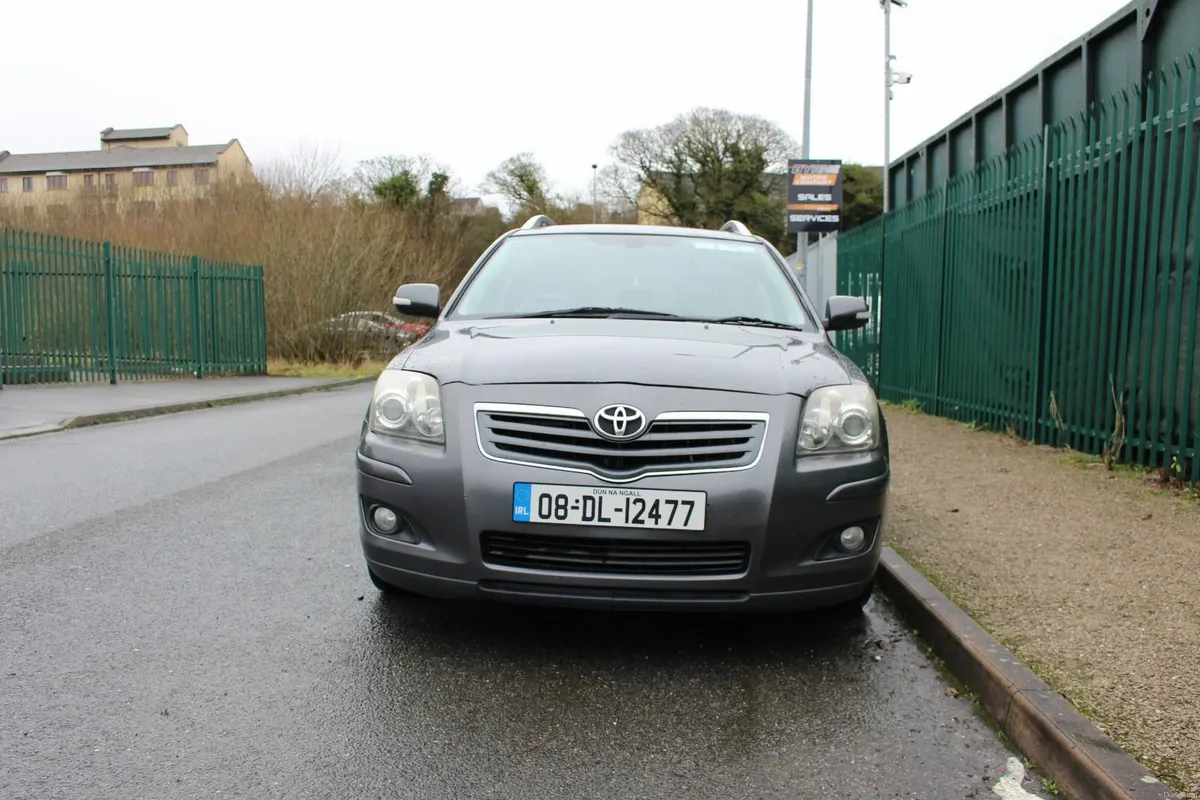 Toyota Avensis Wagon  T250  2.0 D-4D 93KW - Image 2