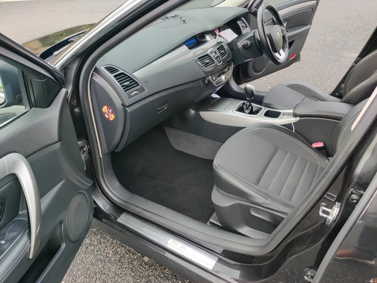 Renault Laguna 2011 - Image 3