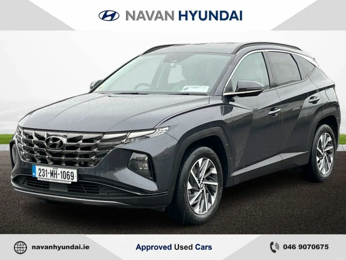Hyundai Tucson 2WD Executive Plus - Image 4