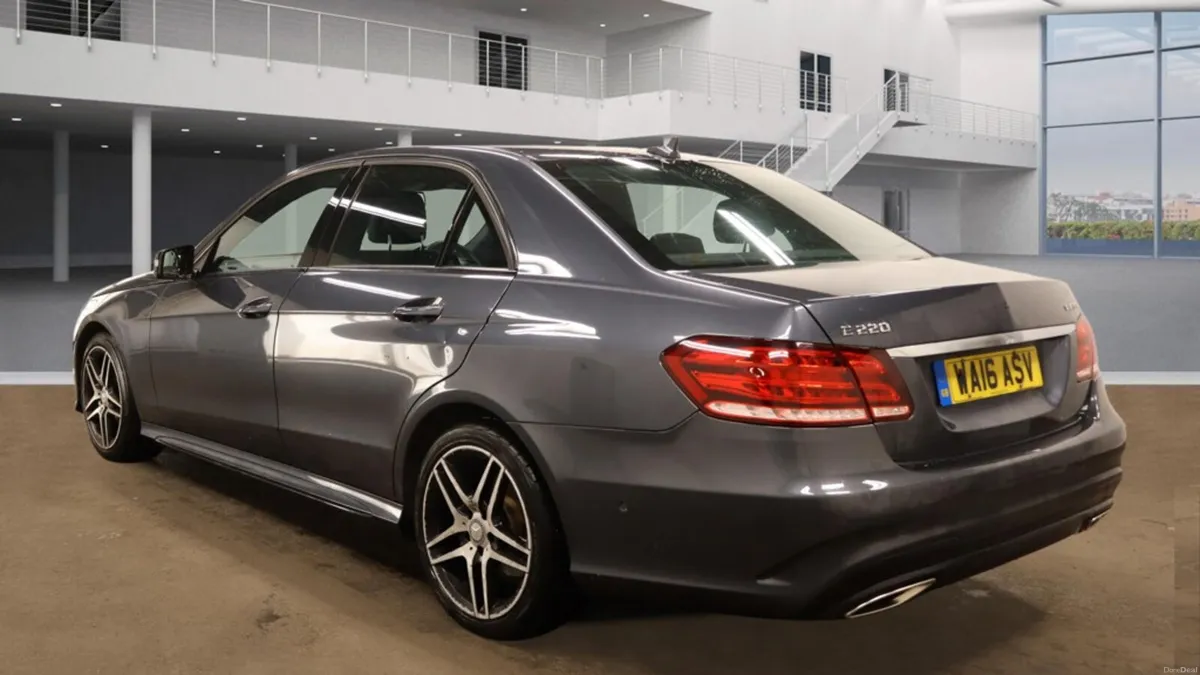 Mercedes-Benz E-Class 2016 - Image 3