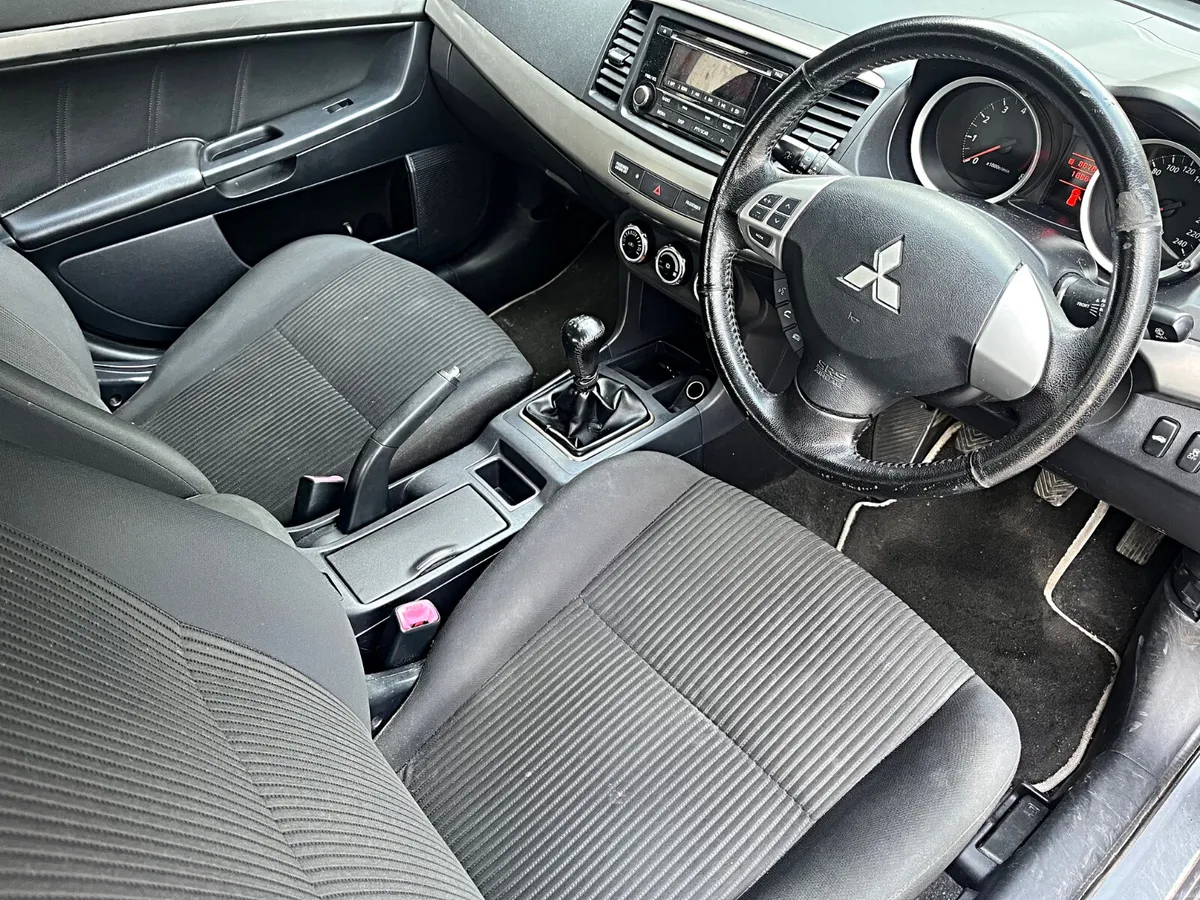Mitsubishi Lancer 1.6 petrol - Image 4
