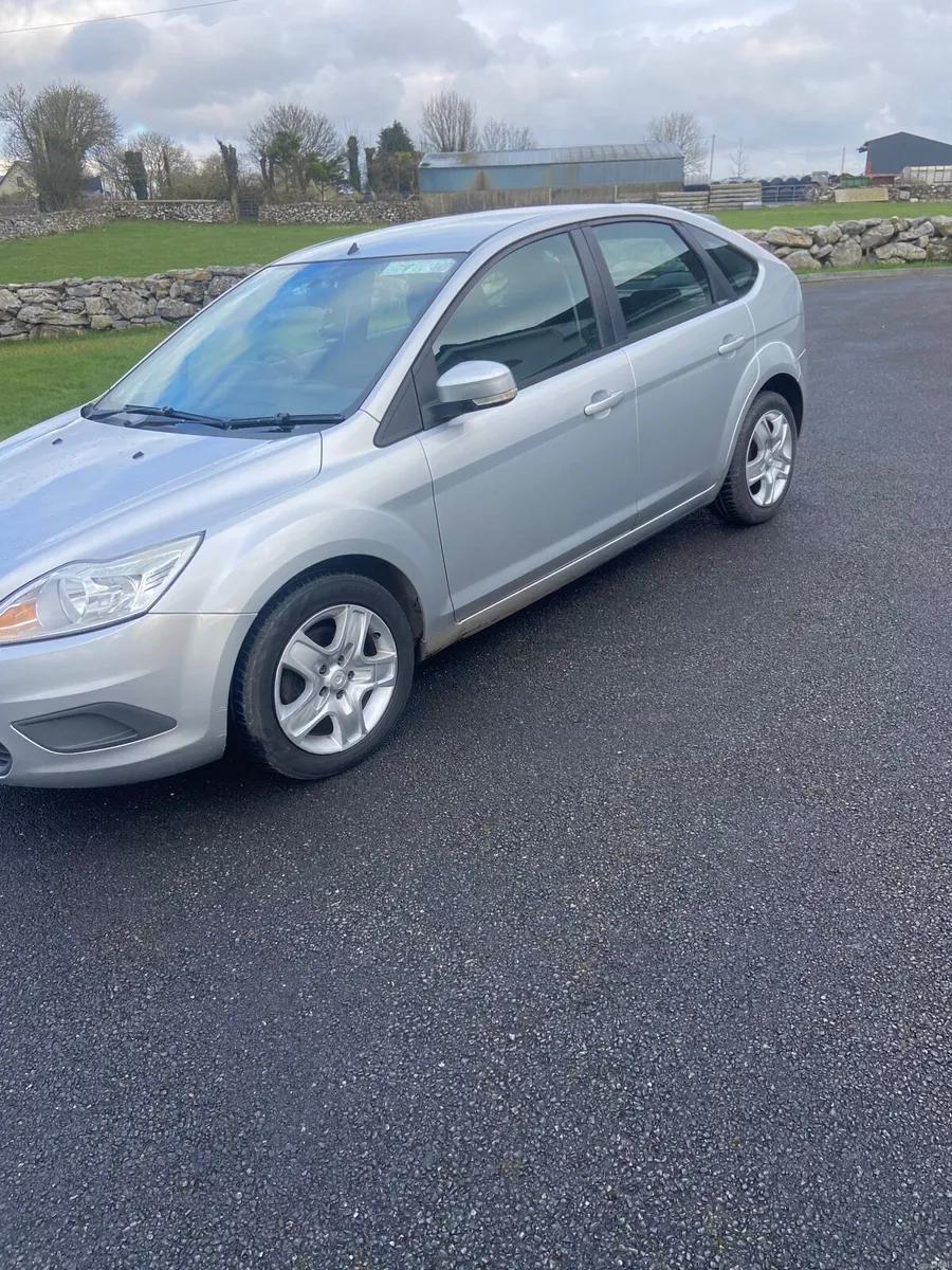 Ford focus 2010 - Image 1