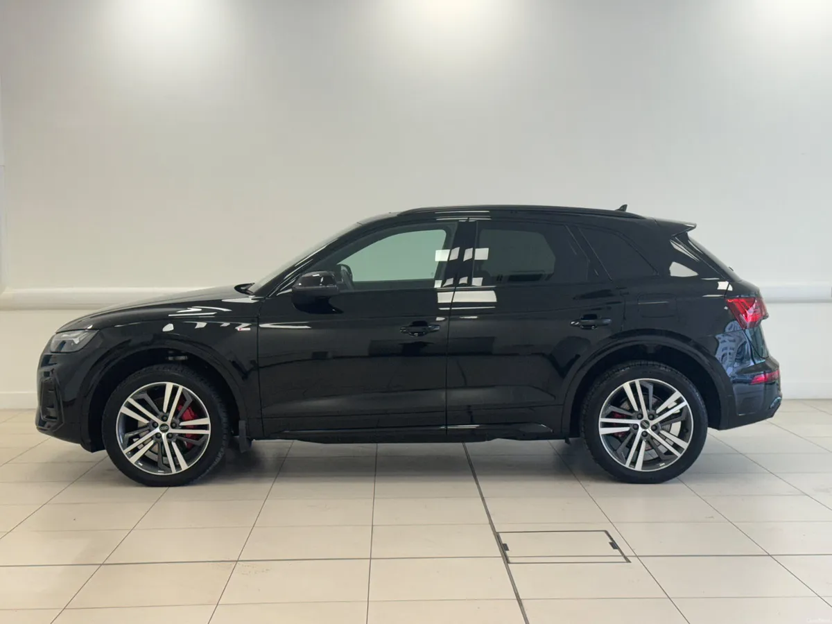 Audi Q5 2025 S line - Image 4