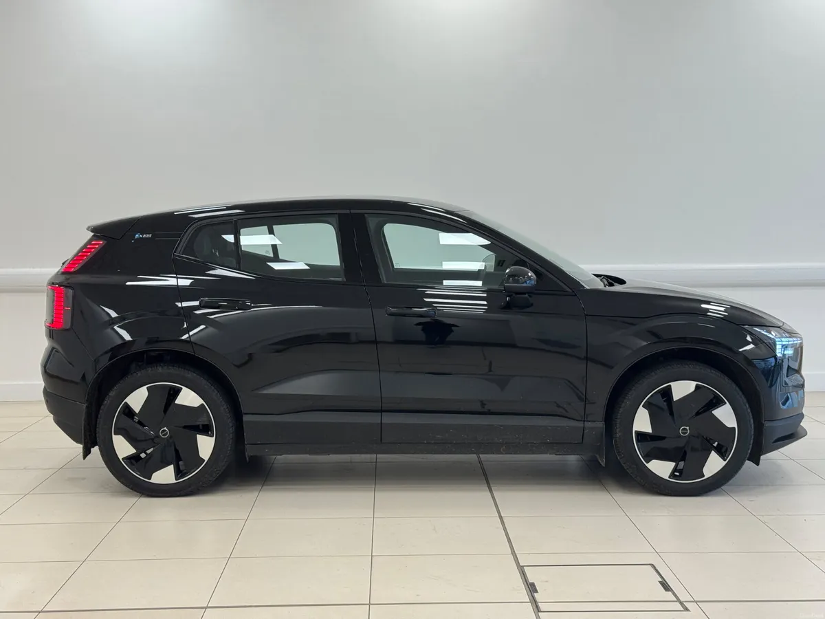 Volvo EX30 2024 - Image 3