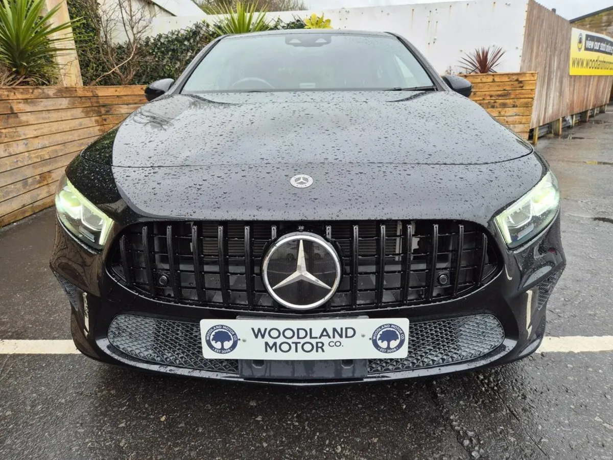 Mercedes-Benz A-Class A180 1.33 PETROL AUTO / STYL - Image 4
