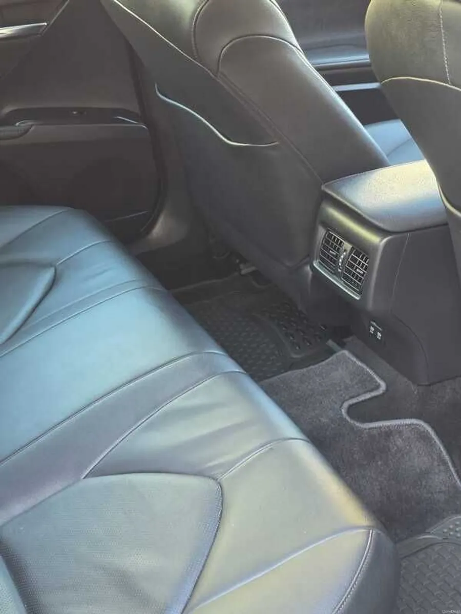 2019 Toyota Camry - Image 3