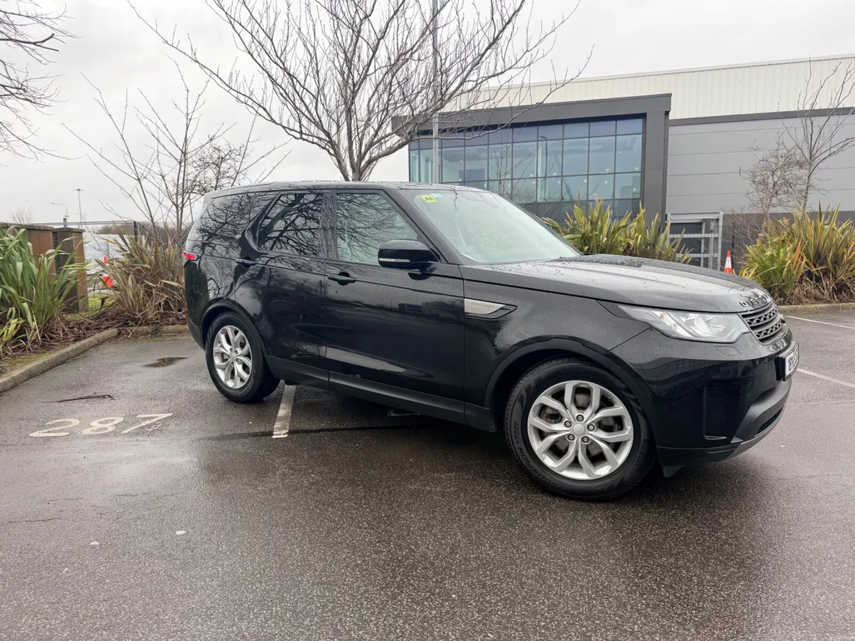 181 Land Rover Discovery 2.0 TD4 SE luxury 7 Seats - Image 4