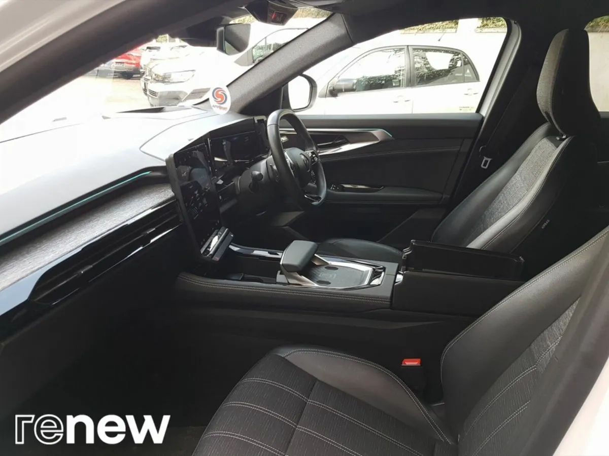 Renault Austral techno full hybrid E-Tech 200 Auto - Image 5