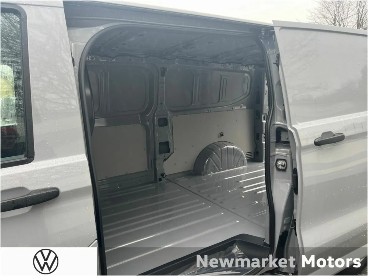Volkswagen Transporter 170BHP AUTOMATIC LONG WHEEL - Image 2