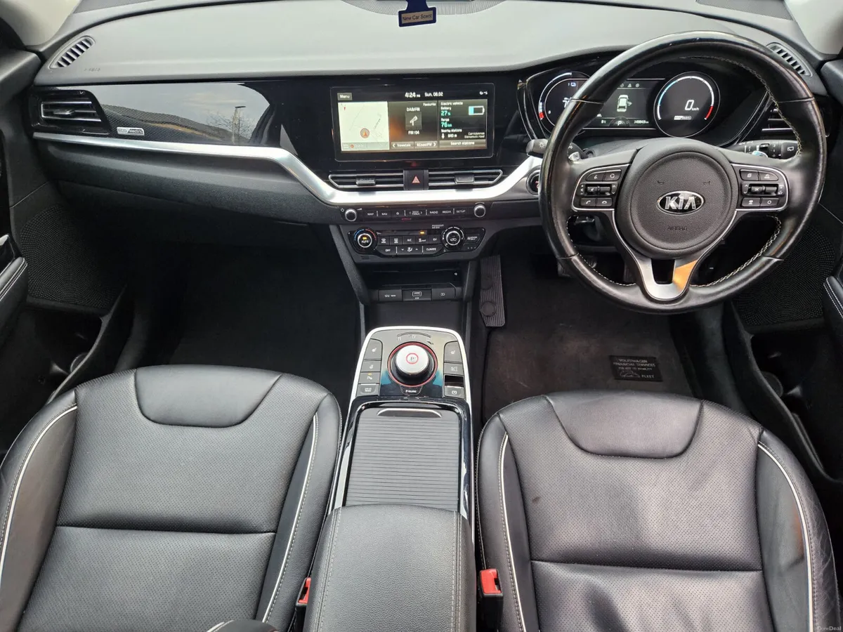 EV - 64KW - JUST SERVICED 95.7% SOH- LEATHER - Image 2