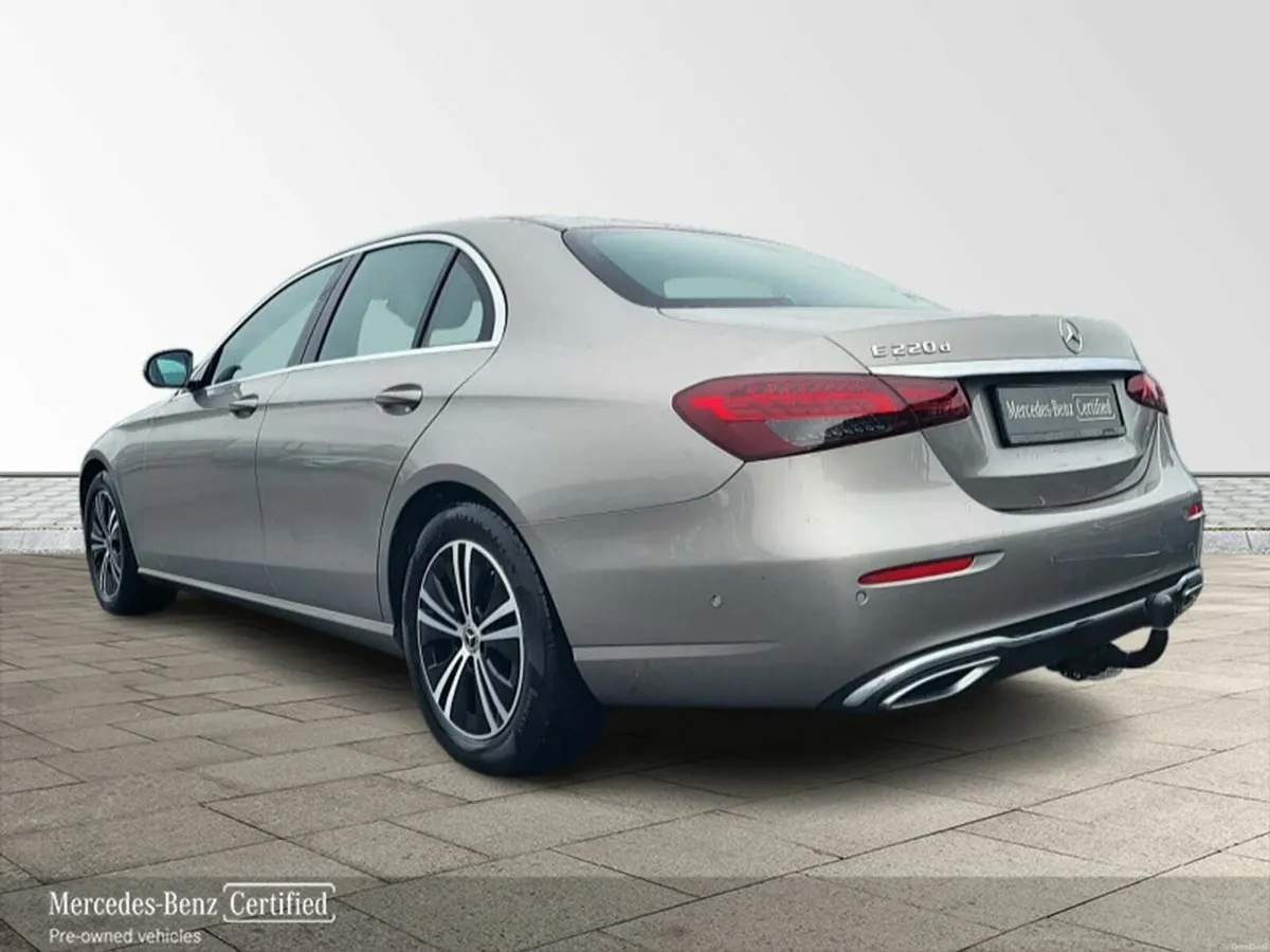Mercedes-Benz E-Class E220d Avantgarde AUTO - Image 3