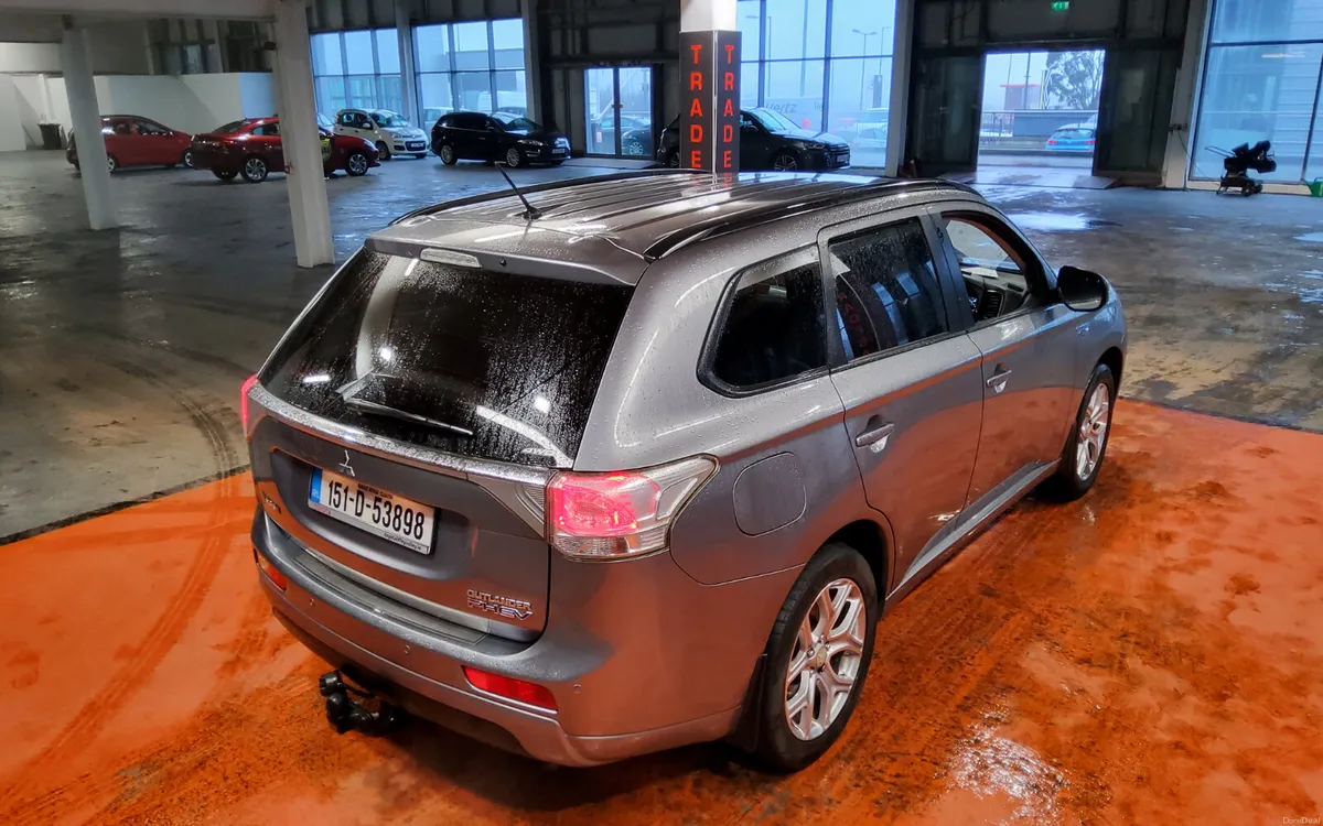Mitsubishi Outlander 2015 - Image 3