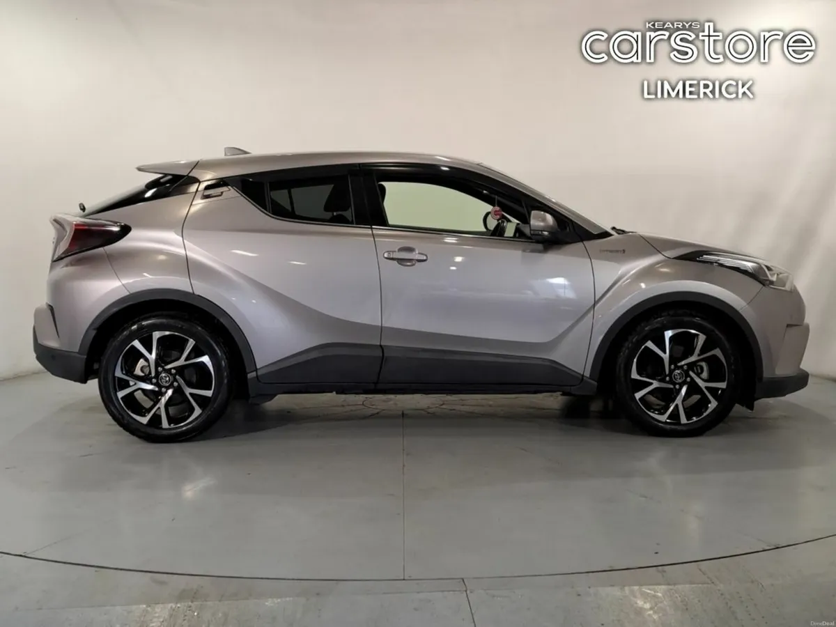 Toyota C-HR 1.8 HEV 5 Door - Image 2