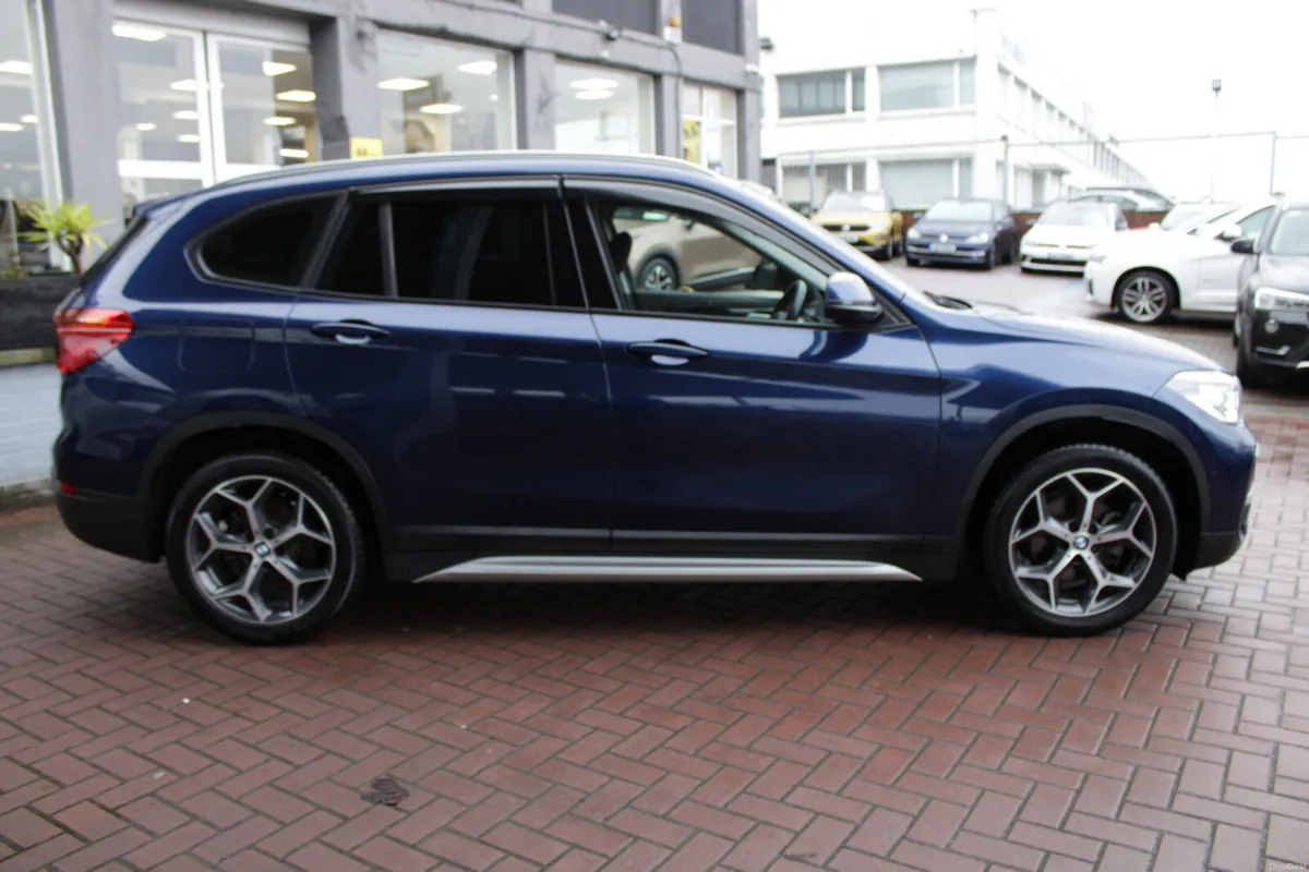 2.0D X-DRIVE X-LINE EDITION 5DR ESTATE AUTOMATIC / - Image 3