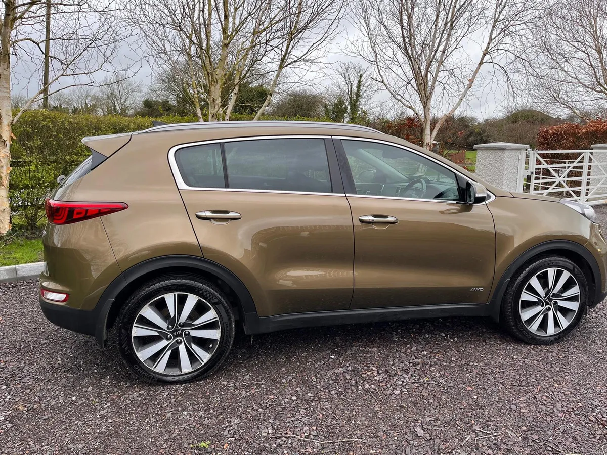 Kia Sportage 2.0L EX Model AUTO AWD 4x4 Pan Roof - Image 4