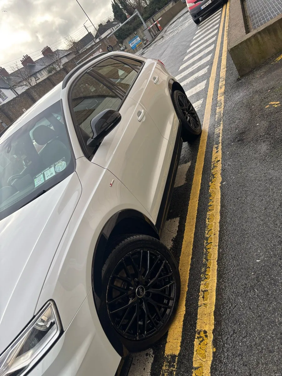 182 Audi Q3 Sline - Image 3