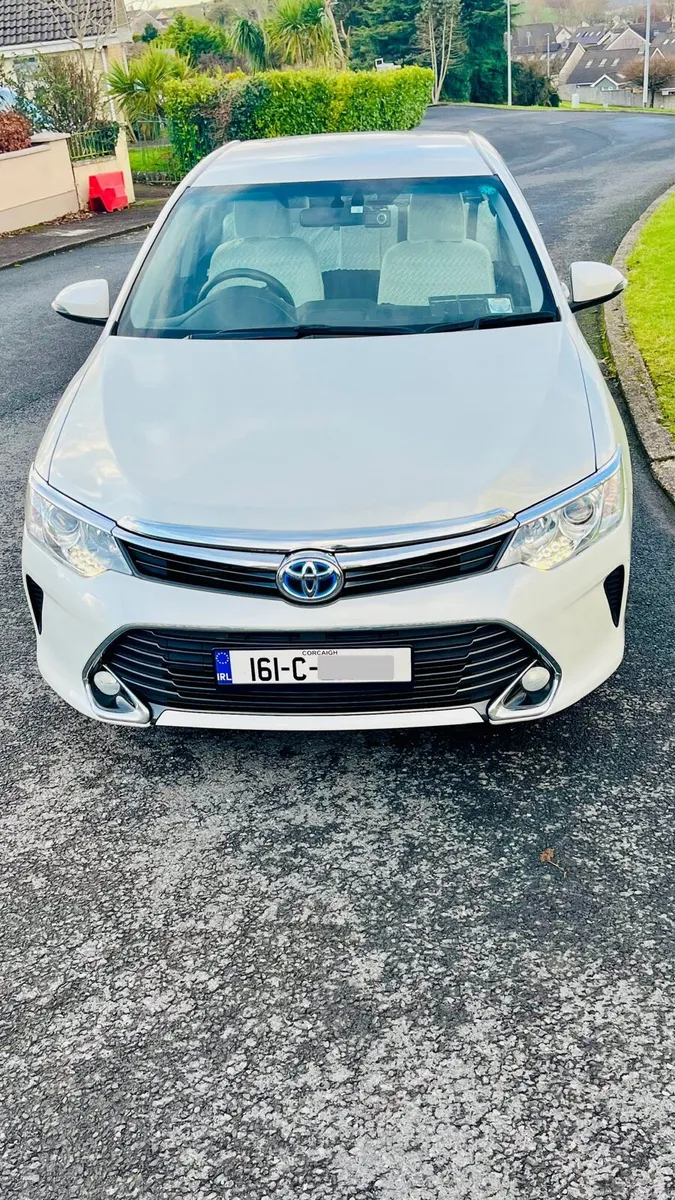 2016 Toyota Camry Hybrid – Low km, NCT 11/2027 - Image 3