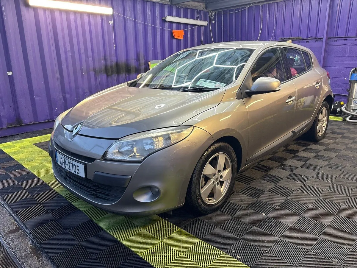 2010 Renault Megane TOM TOM EDITION NEW NCT / TAX - Image 1
