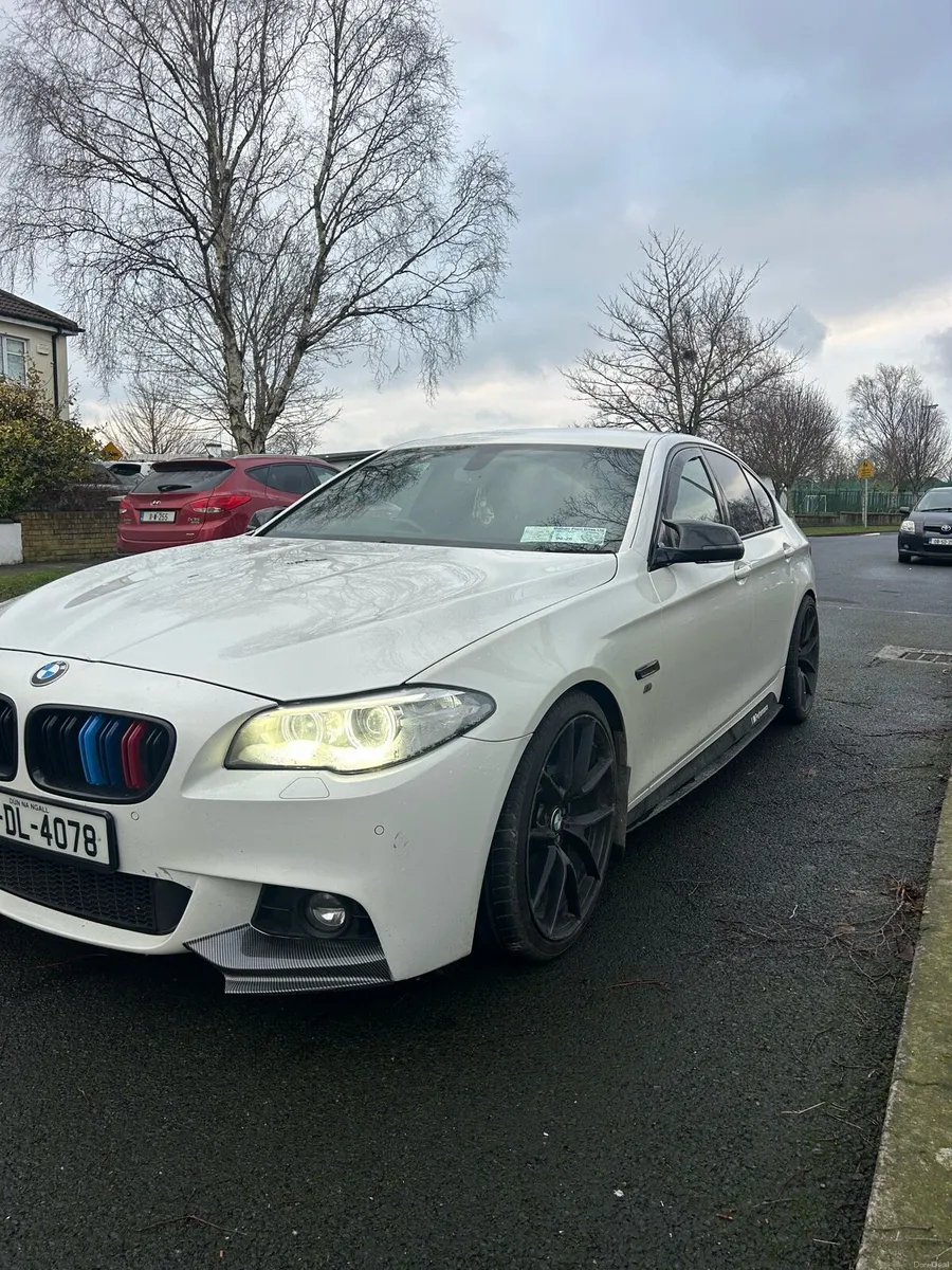 BMW 5 Series M-Sport 520d Auto - Image 1