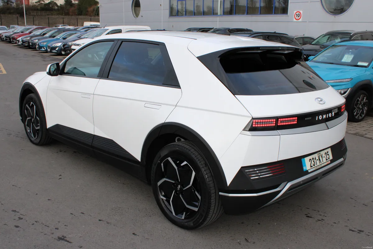 Hyundai IONIQ 5 Executive plus 2023 - Image 3